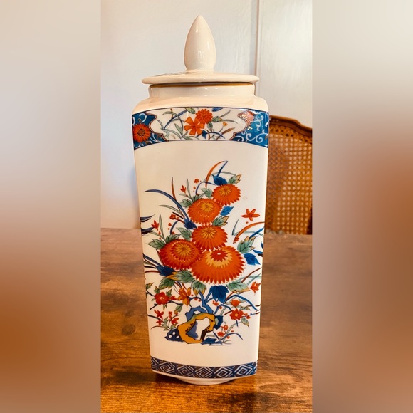 Vintage Imari Style Empress Garden  Made In Japan Rectangular Vase With Lid - Picture 2 of 8